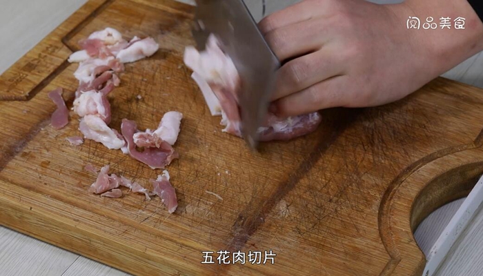 红烧肉烧扁豆的做法 红烧肉烧扁豆怎么做 红烧肉炖白不老扁豆怎么做