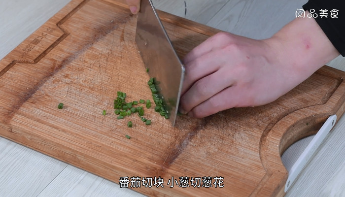 番茄蚕豆肉片汤的做法 番茄蚕豆肉片汤怎么做 番茄平菇肉片汤的做法